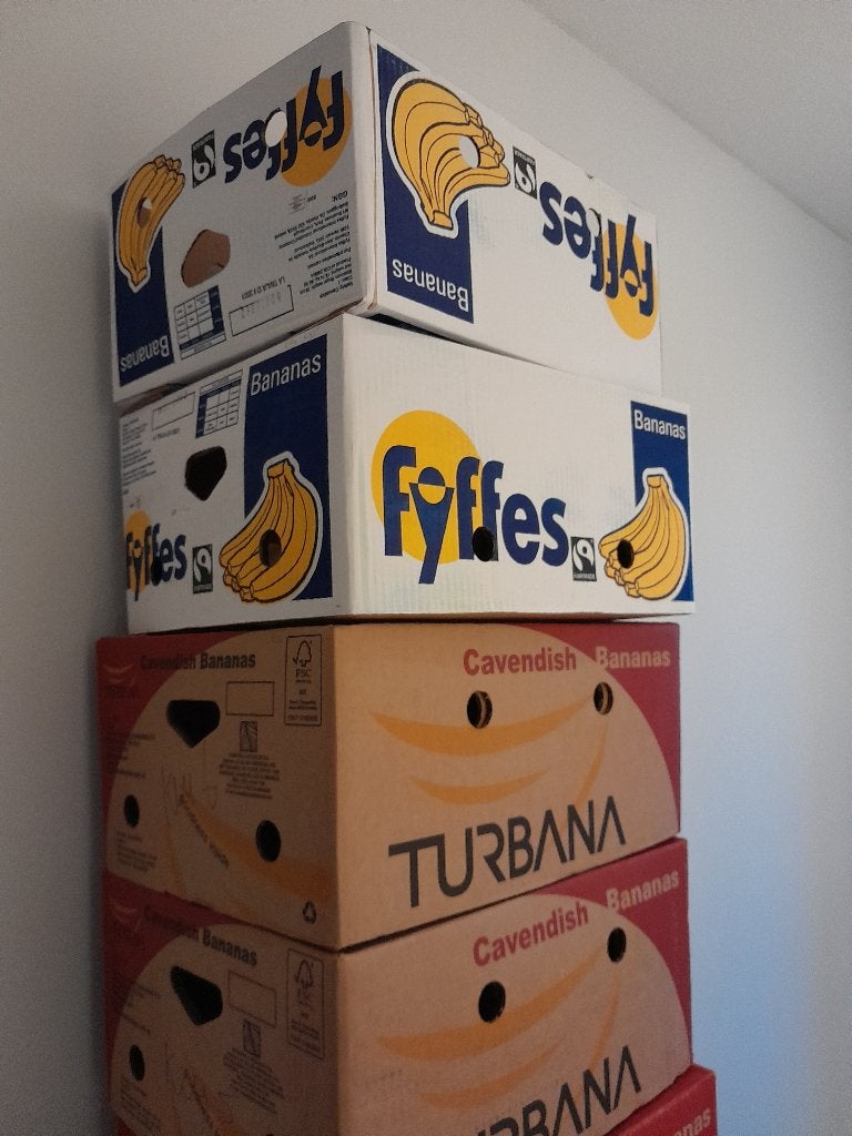 verhuisdozen / bananendozen , 12 stuks , 1 euro p/st, Ophalen, Doos, 40 tot 60 cm, 50 tot 75 cm