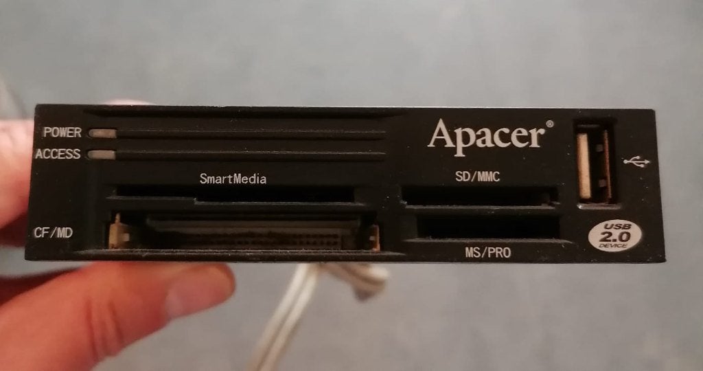 Apacer (Card Reader) AP-C7CRW-51, Computers en Software, Ophalen of Verzenden, Gebruikt, Intern, Windows