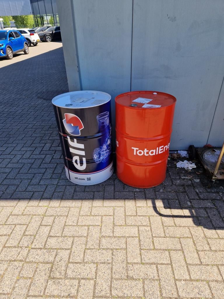 200 liter lege olievaten voor diverse doeleindes, Huis en Inrichting, Ophalen
