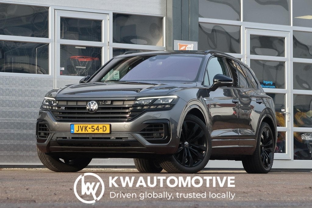Volkswagen Touareg 3.0 TSi 4MOTION R PANO/ MASS/ DYN/ LUCHT/, Auto's, Automaat, Gebruikt, 2995 cc, 462 pk