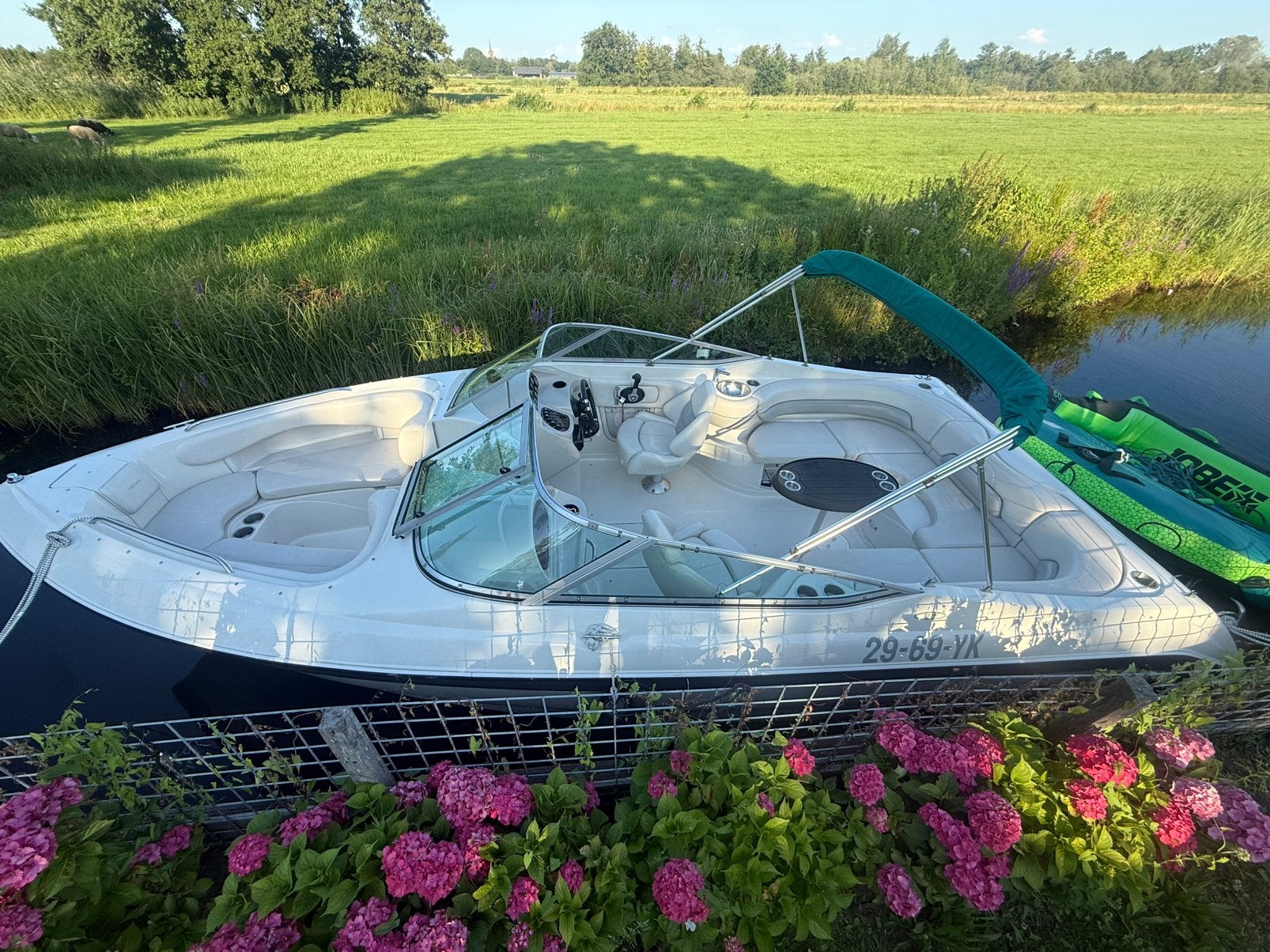 Regal 7.0 Ventura Bowrider Zeer nette staat. MerCruiser V8, Ophalen, Zo goed als nieuw, Regal