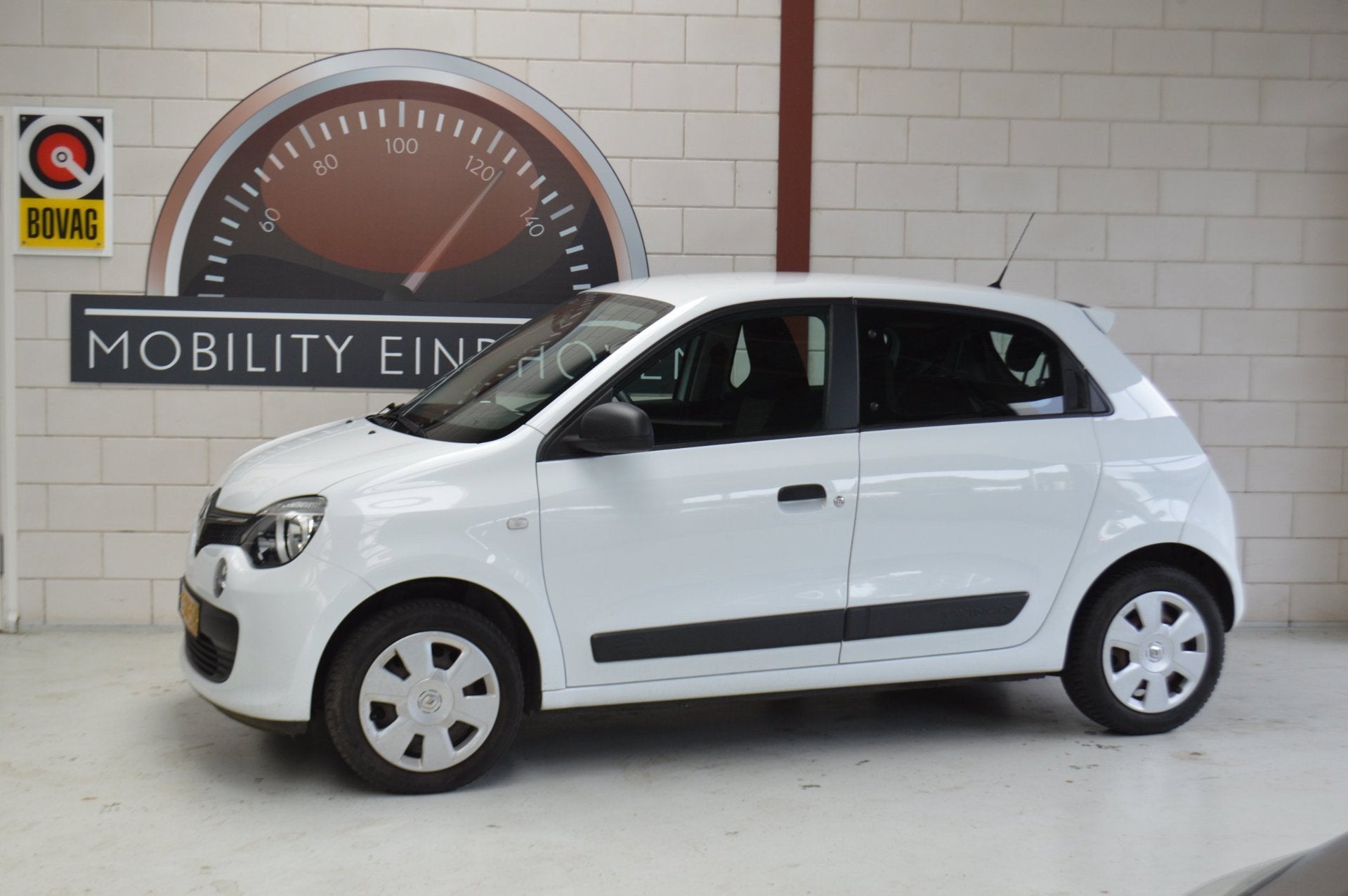Renault Twingo 1.0 SCe INCL AIRCOBEURT,APK,GARANTIEAUTOPAS, Auto's, Gebruikt, 840 kg, 4 stoelen, Wit