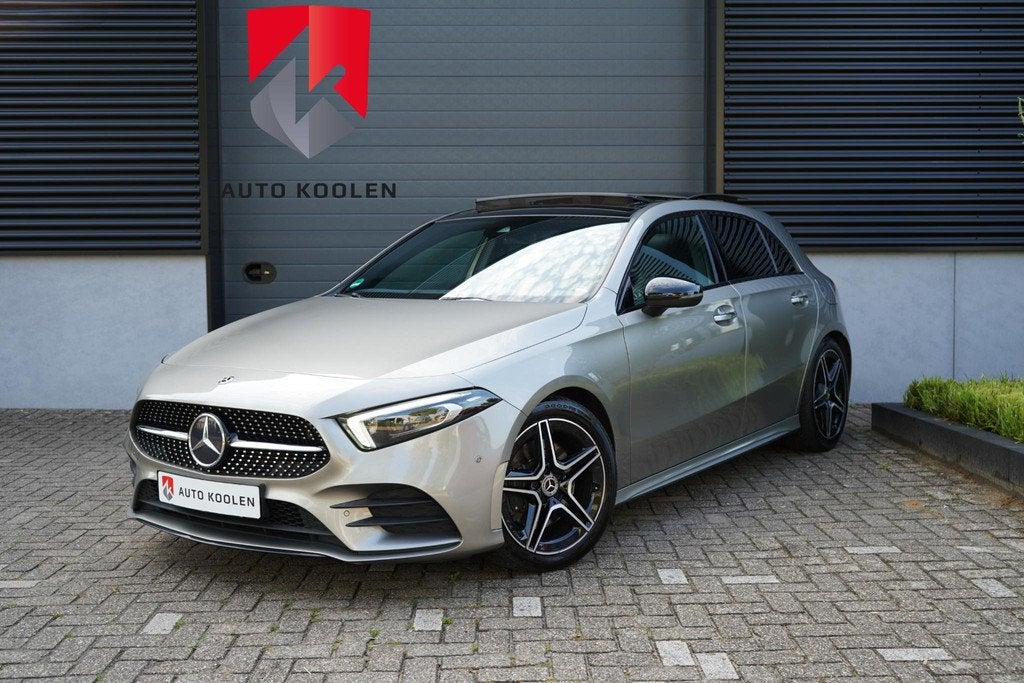 Mercedes-Benz A-klasse 220 AMG / Pano/Ambilight/Camera/Keyle, Auto's, Gebruikt, Leder en Stof, Bedrijf, Automatische klimaatregeling