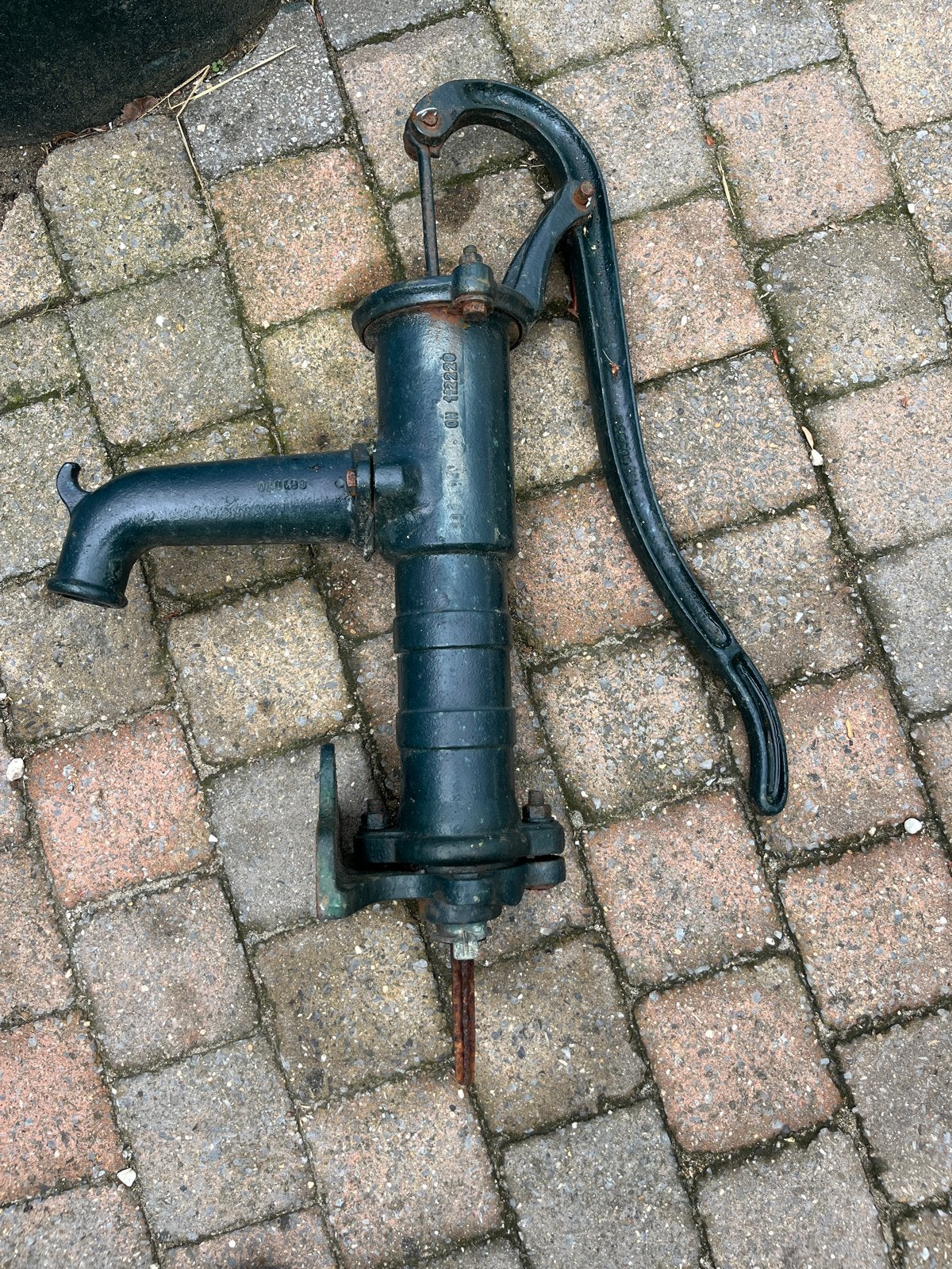 Gietijzeren hand waterpomp - Vintage tuin decoratie, Tuin en Terras, Waterpompen, Ophalen of Verzenden, Gebruikt, Handmatig, Overige typen