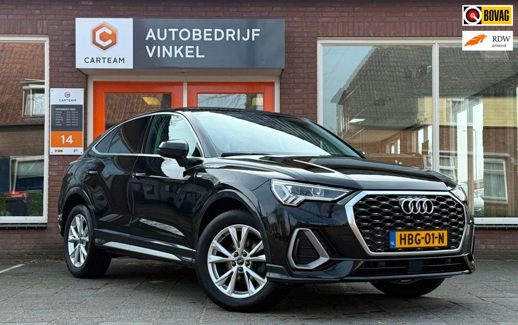Audi Q3 SPORTBACK 35 TFSI S Edition *Trekhaak*Carplay*stoel/, Auto's, 15 km/l, 4 cilinders, 1505 kg, Zwart