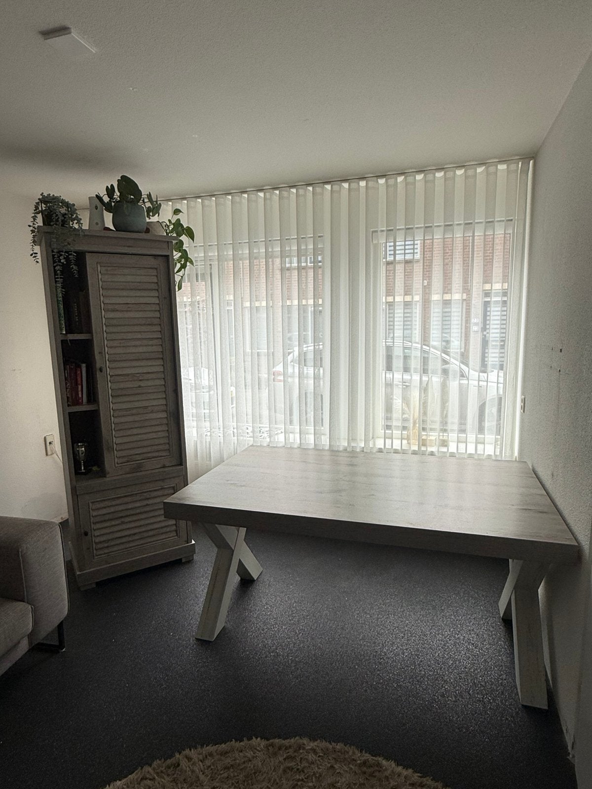 Compelte set meubels eettafel kast en salontafel, Huizen en Kamers