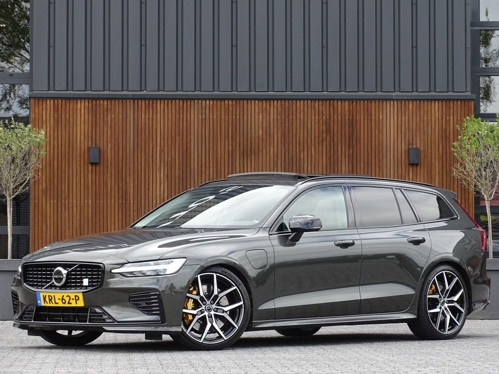 Volvo V60 T8 AWD 405PK Inscription Plug-In Hybrid / Heico Ed, Gebruikt, Euro 6, Vierwielaandrijving, Hybride Elektrisch/Benzine