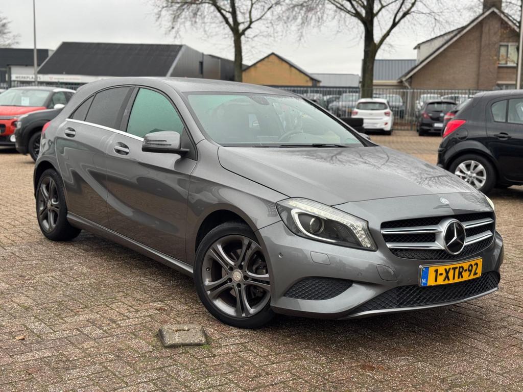 Mercedes-Benz A-klasse 180 Ambition AUTOMAAT PDC NAP APK CRU, Gebruikt, 4 cilinders, 122 pk, 19 km/l