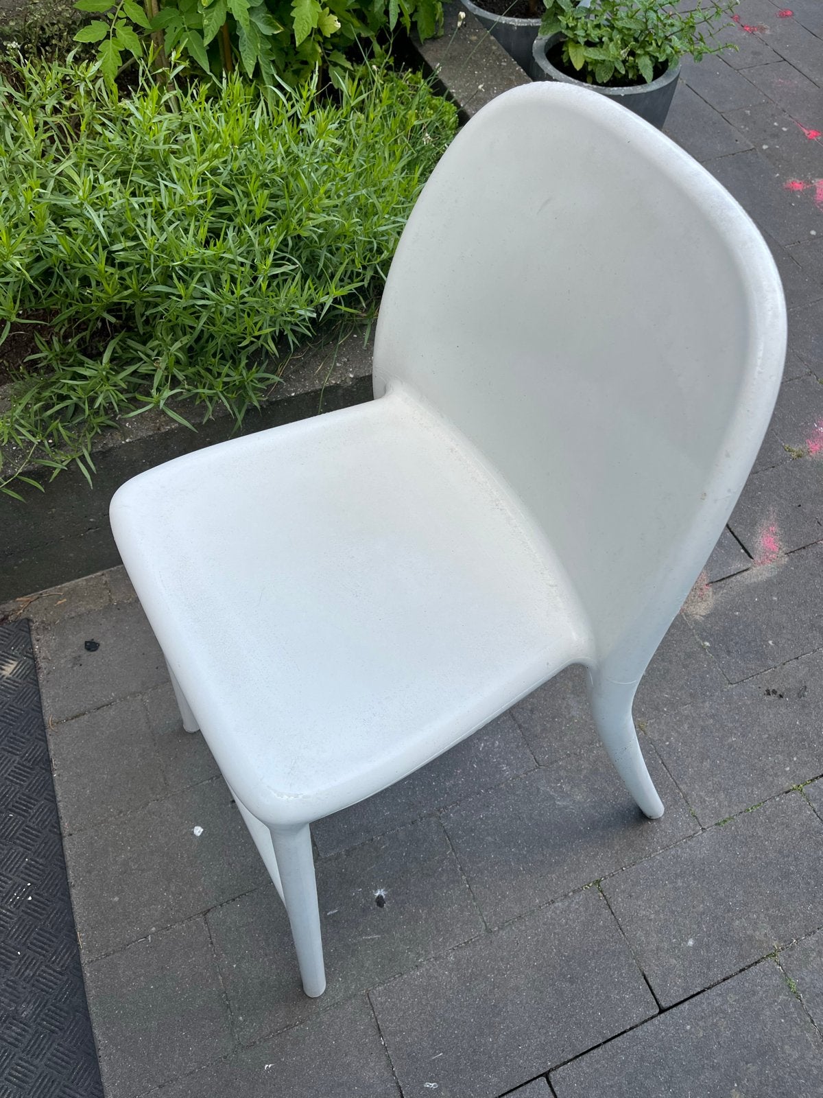 Witte kunststof stoel - urban ikea, Ophalen, Kunststof, Gebruikt, Wit