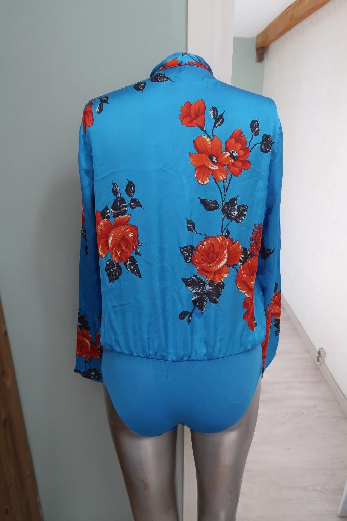 chique body blouse Zara maat M blauw rood, Maat 38/40 (M), Blauw, Zara, Ophalen of Verzenden
