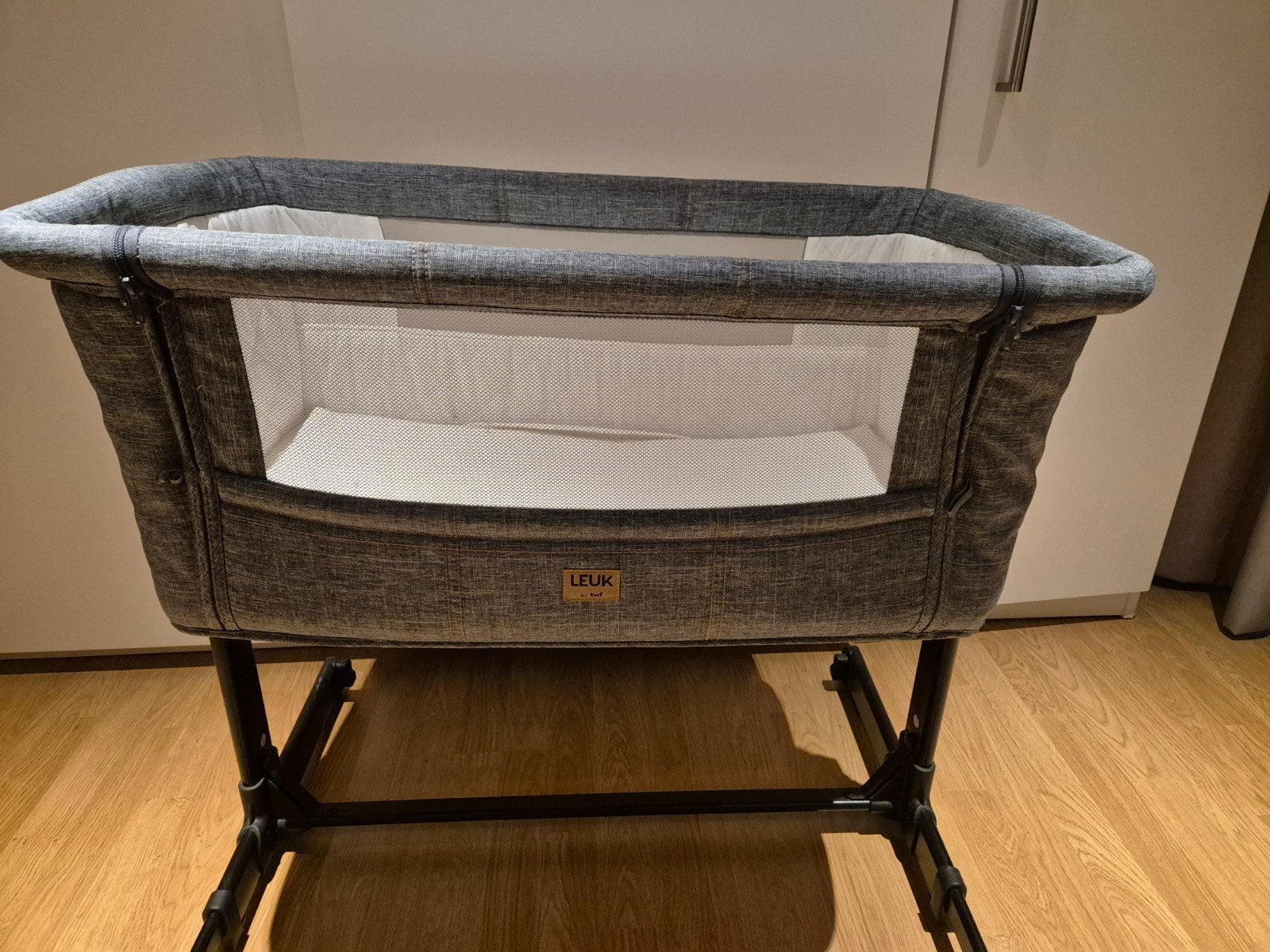 LEUK by twf Co-sleeper/Wieg, Ophalen, Gebruikt, Wieg