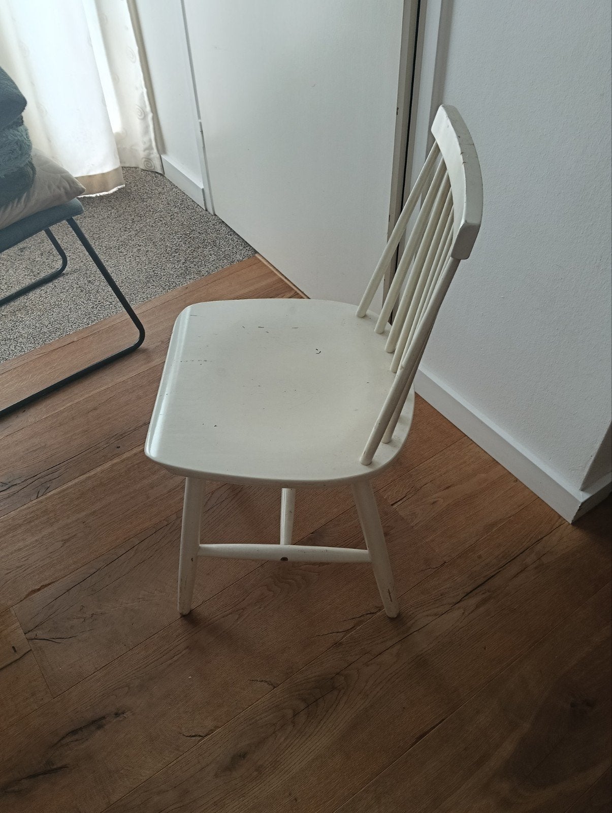 Brocante wit geschilderd houten stoeltje., Ophalen, Gebruikt, Wit, Eén