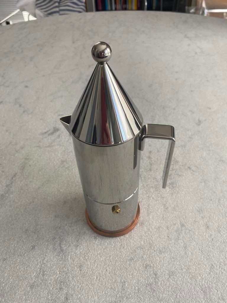 Alessi La Conica espressomaker, Espresso apparaat, Nieuw, Gemalen koffie, Ophalen of Verzenden