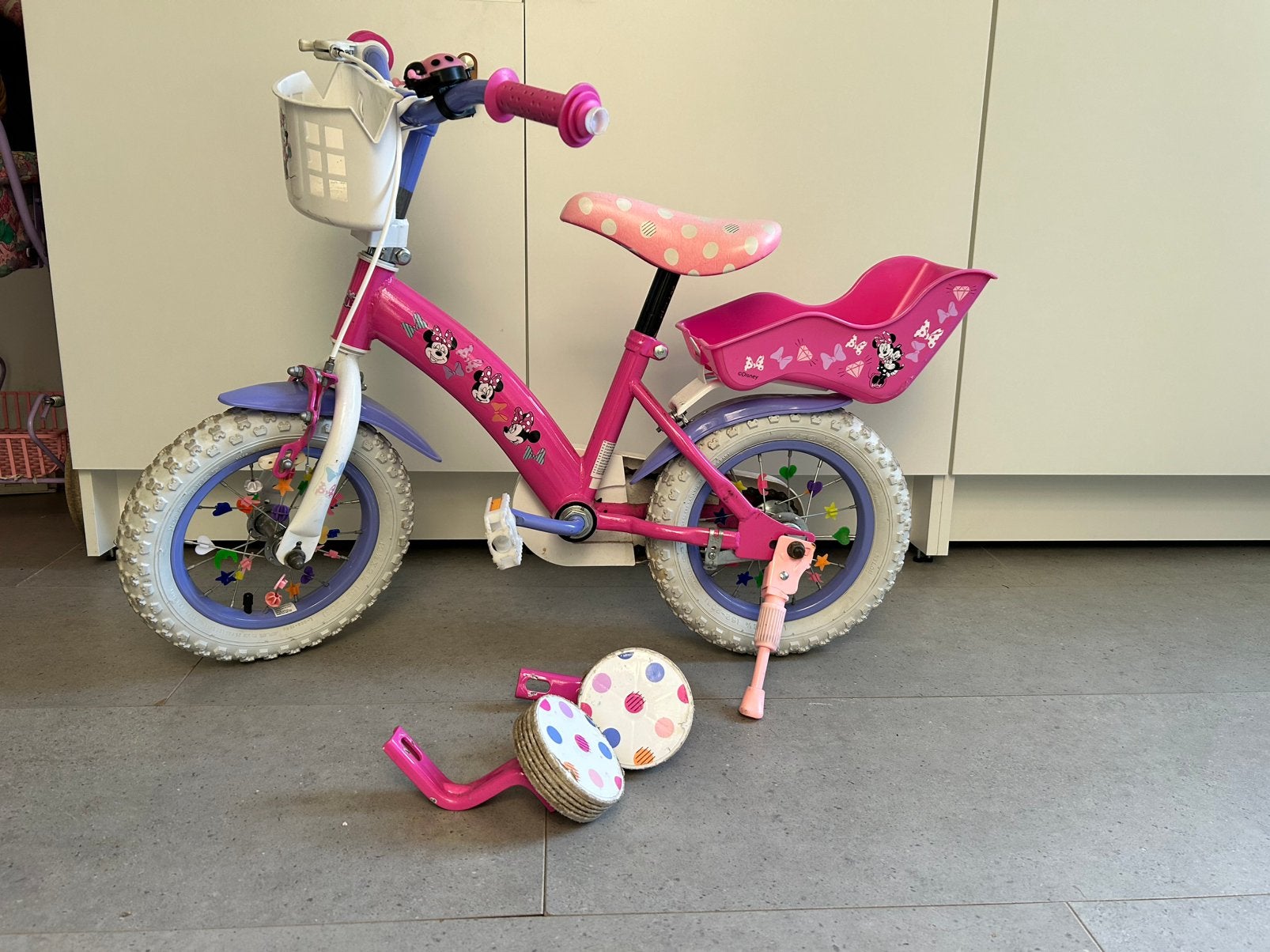 12 inch fietsje, met zijwieltjes, Ophalen, Terugtraprem, Zijwieltjes, Gebruikt