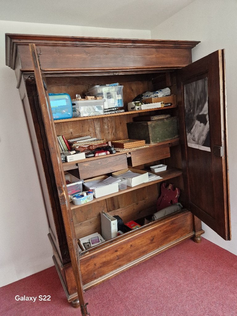 Antieke Spaanse kast, Ophalen