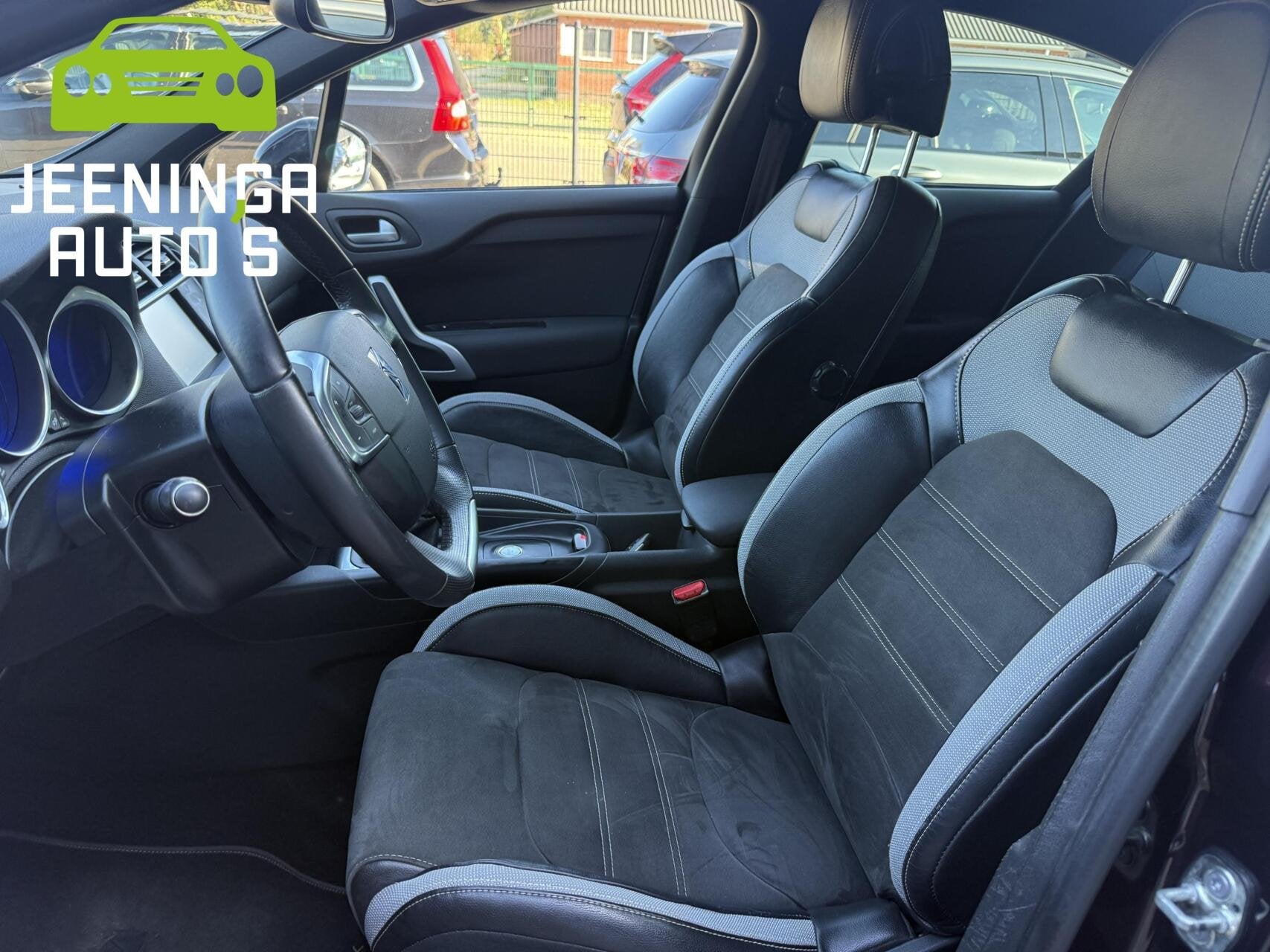 Ds 4 1.2 PureTech Business |Camera|Trekhaak|Clima|NAP, Auto's, Gebruikt, Alcantara, Bedrijf, Handgeschakeld