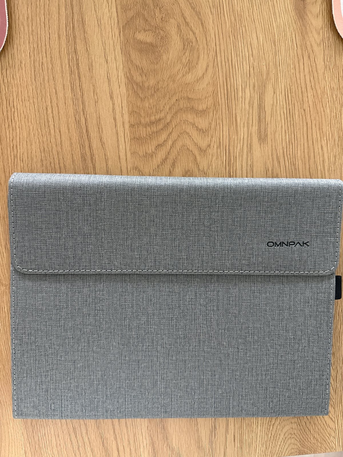OMNPAK Microsoft Surface Tablet Hoes 13 inch - Grijs, Computers en Software, Ophalen of Verzenden, Zo goed als nieuw, 10 inch