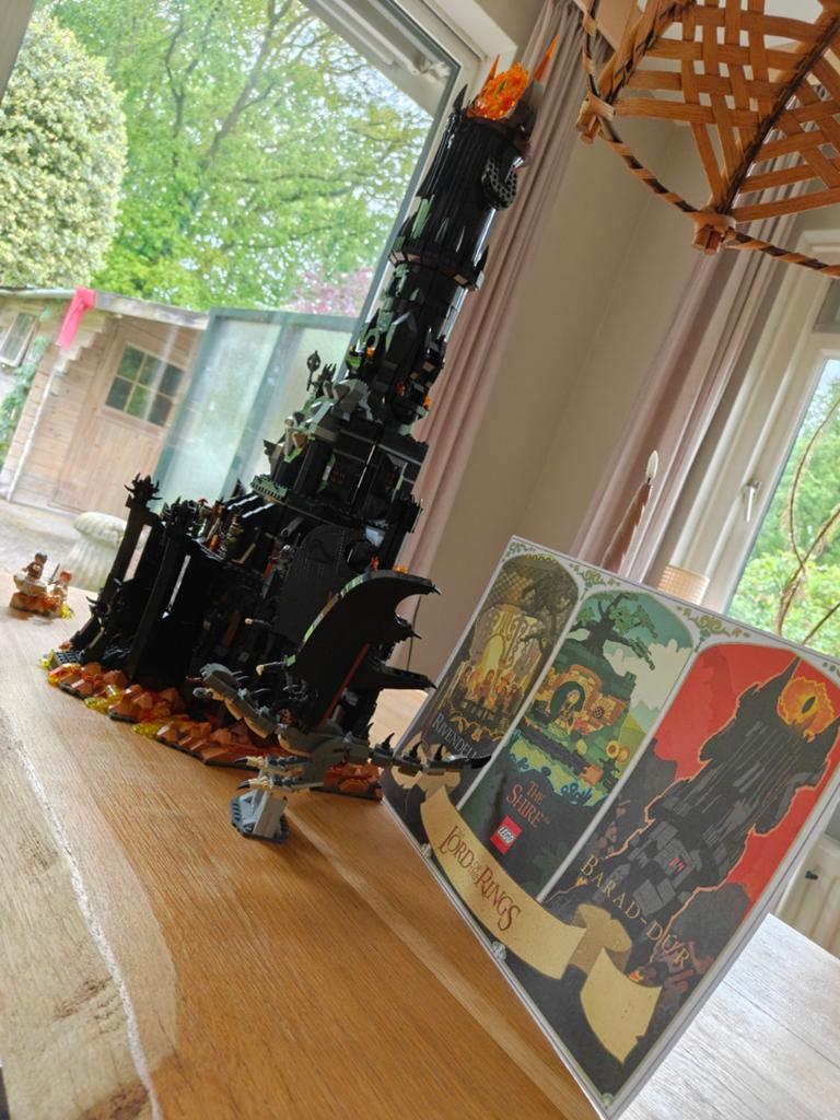LEGO Lord of the Rings Barad-dûr (10333) + Fell beast!, Ophalen of Verzenden, Zo goed als nieuw