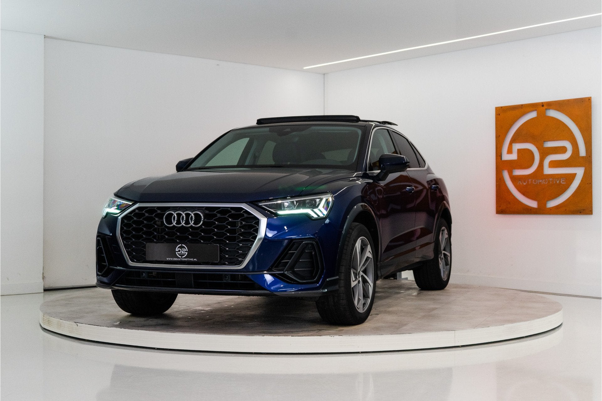 Audi Q3 Sportback 45 TFSI e Edition 245PK | Pano | Matrix |, Auto's, 12 maanden, Gebruikt, Leder en Stof, Hybride Elektrisch/Benzine