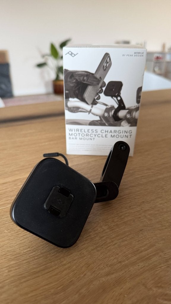 Peak design wireless charging motorcycle mount, Verzenden, Zo goed als nieuw