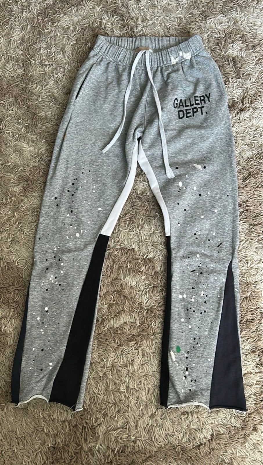 Gallery Dept. Broek - Grijs met verfspatten, Ophalen, Zo goed als nieuw, Maat 46 (S) of kleiner, Grijs