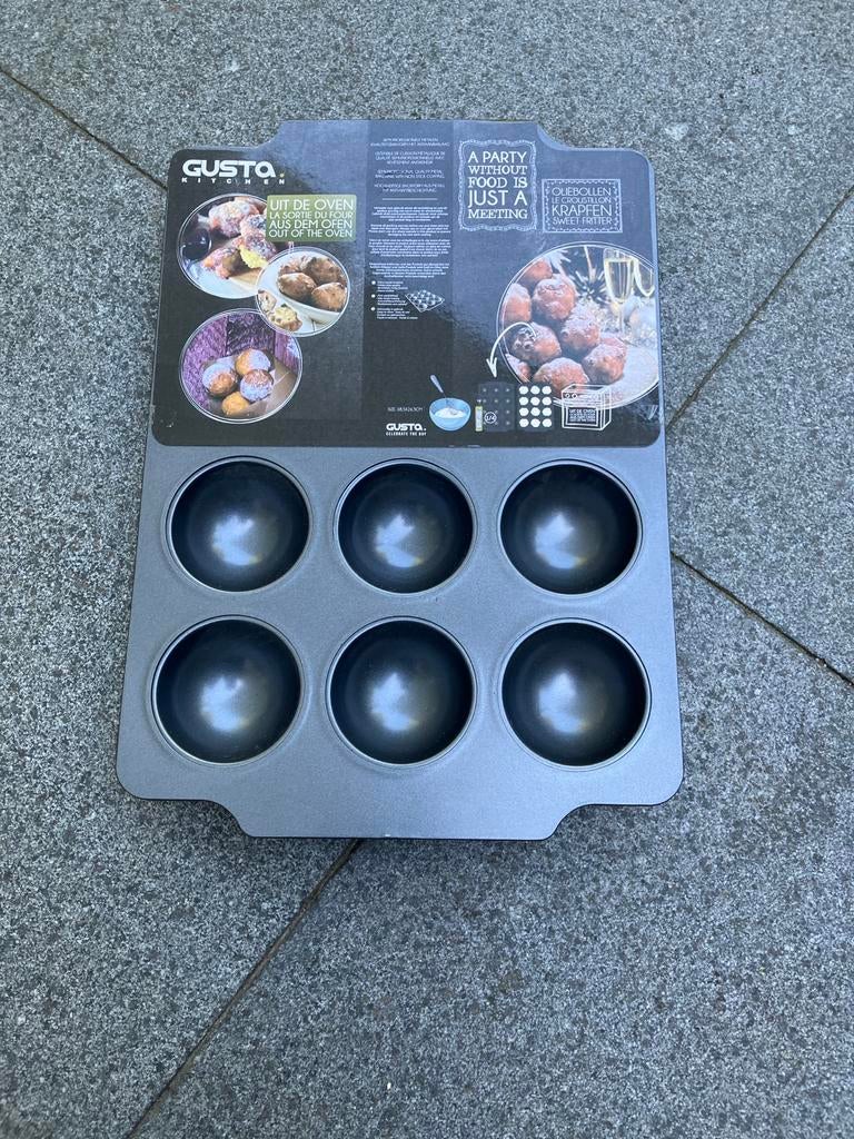 Gusta Bakvorm voor 12 halve bollen - Nieuw, Overige typen, Nieuw, Gusta, Ophalen of Verzenden