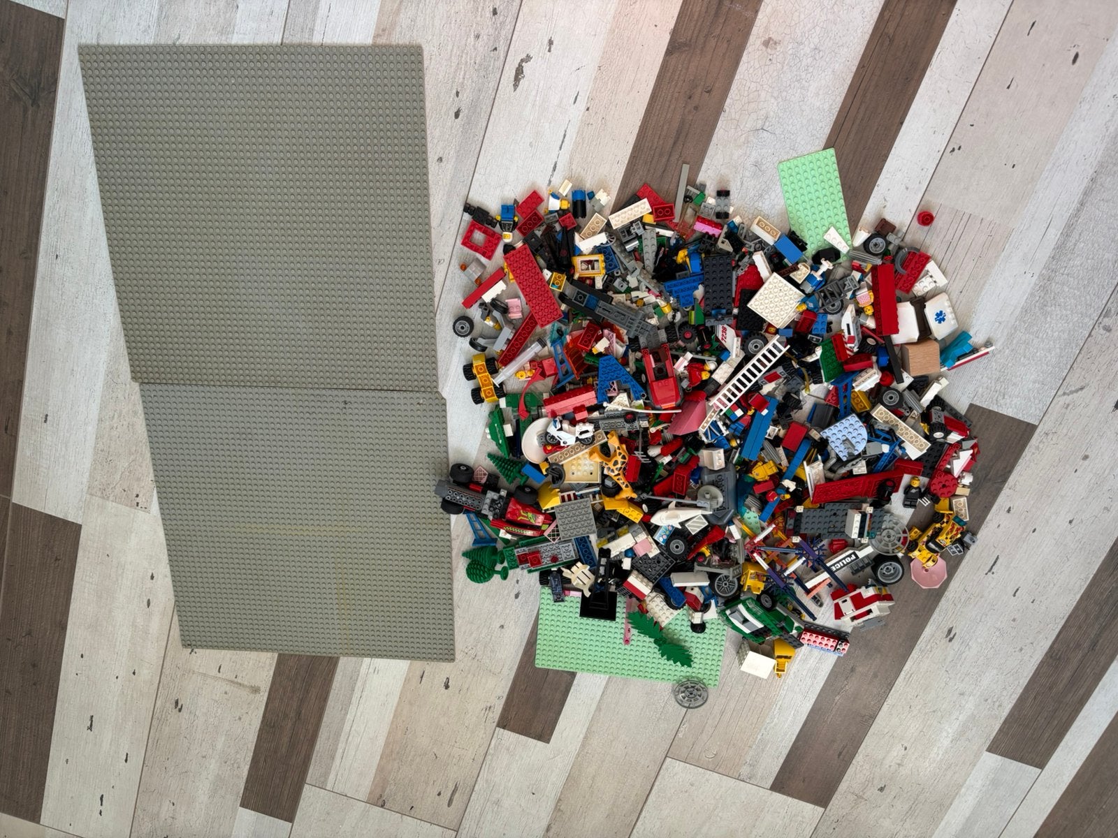 Heel assotiment lego plus 2 grondplaten, Kinderen en Baby's, Ophalen, Gebruikt
