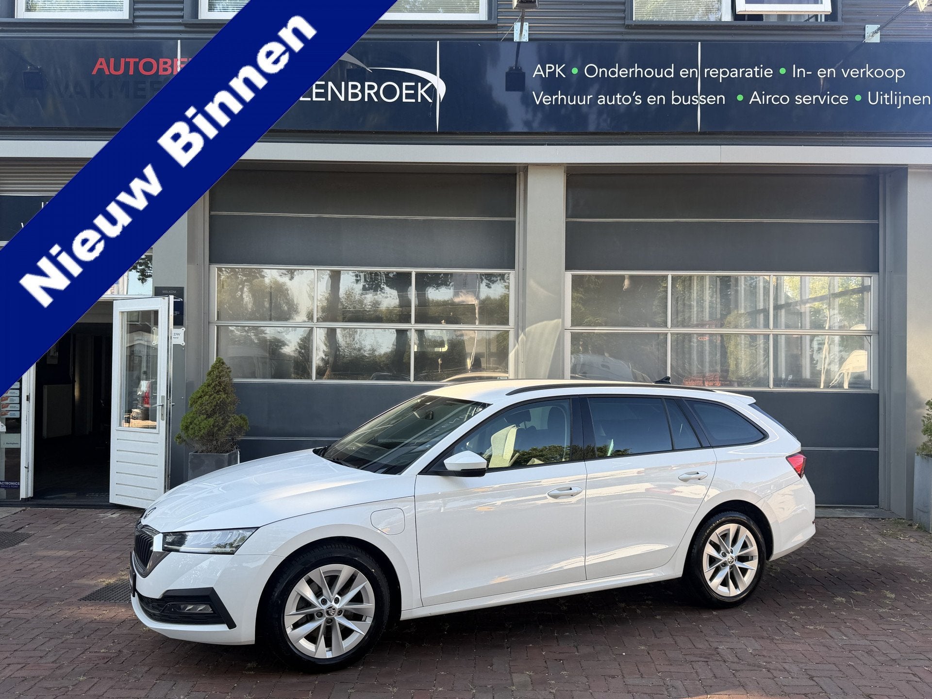 Skoda Octavia Combi 1.4 TSI iV PHEV Business Edition Bj 2022, Auto's, Stof, Gebruikt, 4 cilinders, Automatische klimaatregeling