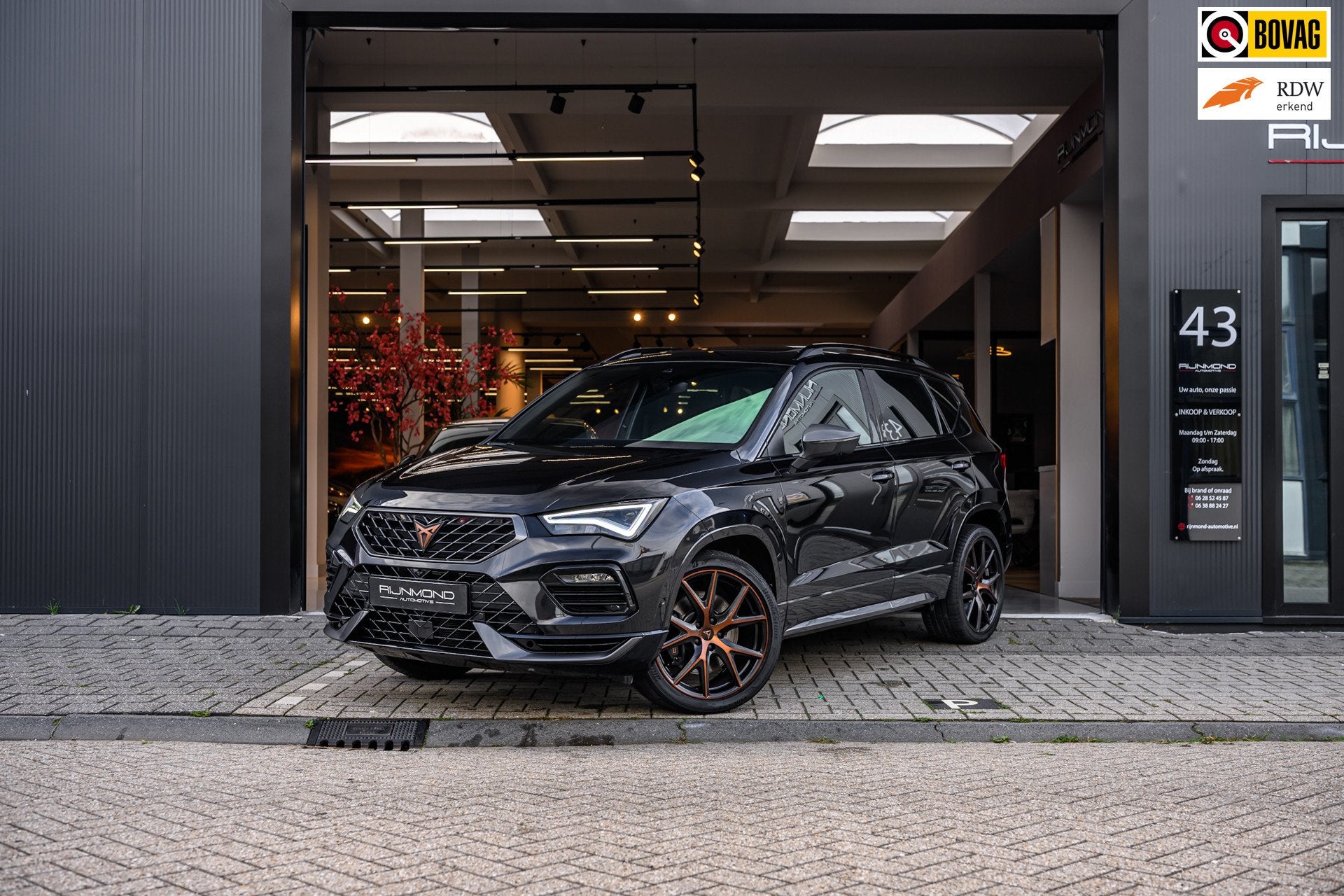 Cupra Ateca 2.0 TSI 4DRIVE |Pano|360-Camera|Trekhaak|Beats|, Auto's, Automaat, Dealer onderhouden, 1528 kg, Gebruikt