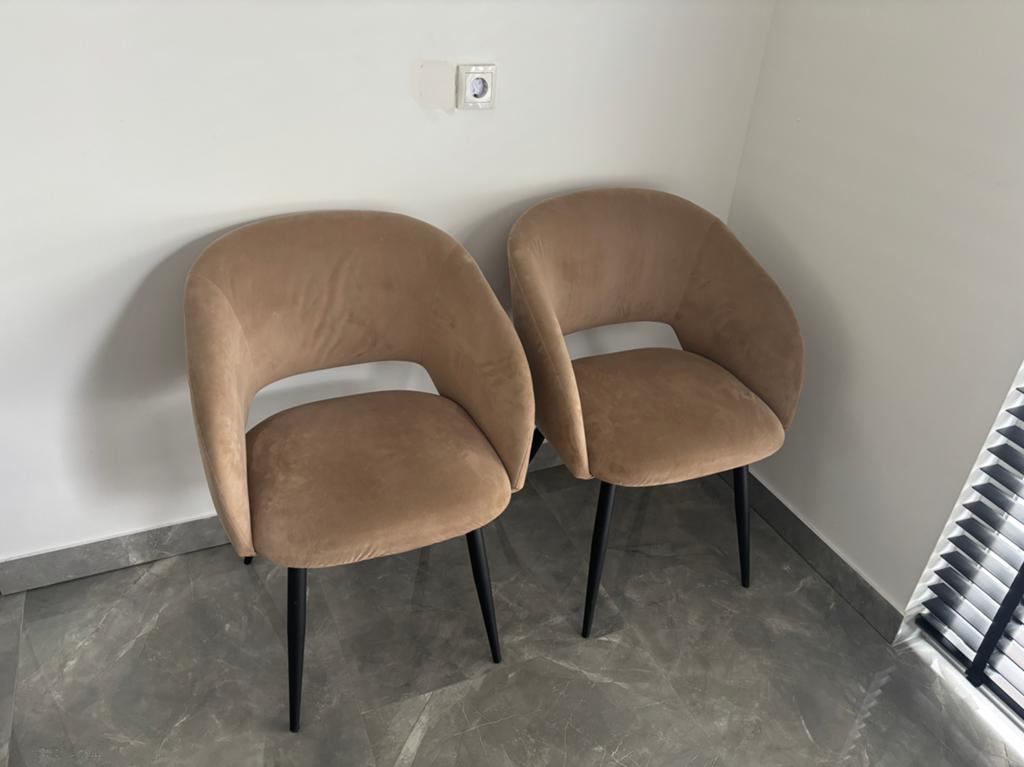Eetstoelen kwantum caramel, Ophalen of Verzenden, Zo goed als nieuw, Overige kleuren, Stof