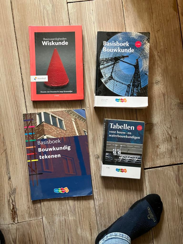 Bouwkunde boeken: Basisboek, Tabellen, Tekenen, Wiskunde, Boeken, Ophalen of Verzenden, Gelezen, Overige niveaus, Overige vakken