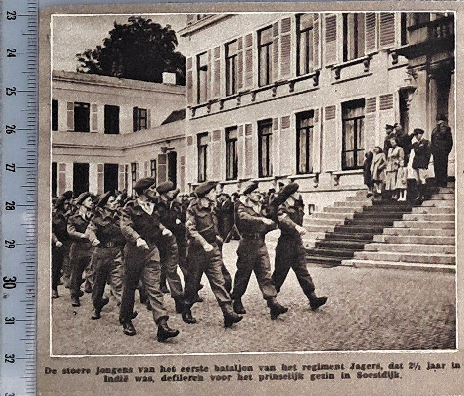 Leger 1948; defilerend bataljon Jagers was 2½ jaar in Indië, Verzenden, 1940 tot 1960, Gebruikt, Overige onderwerpen