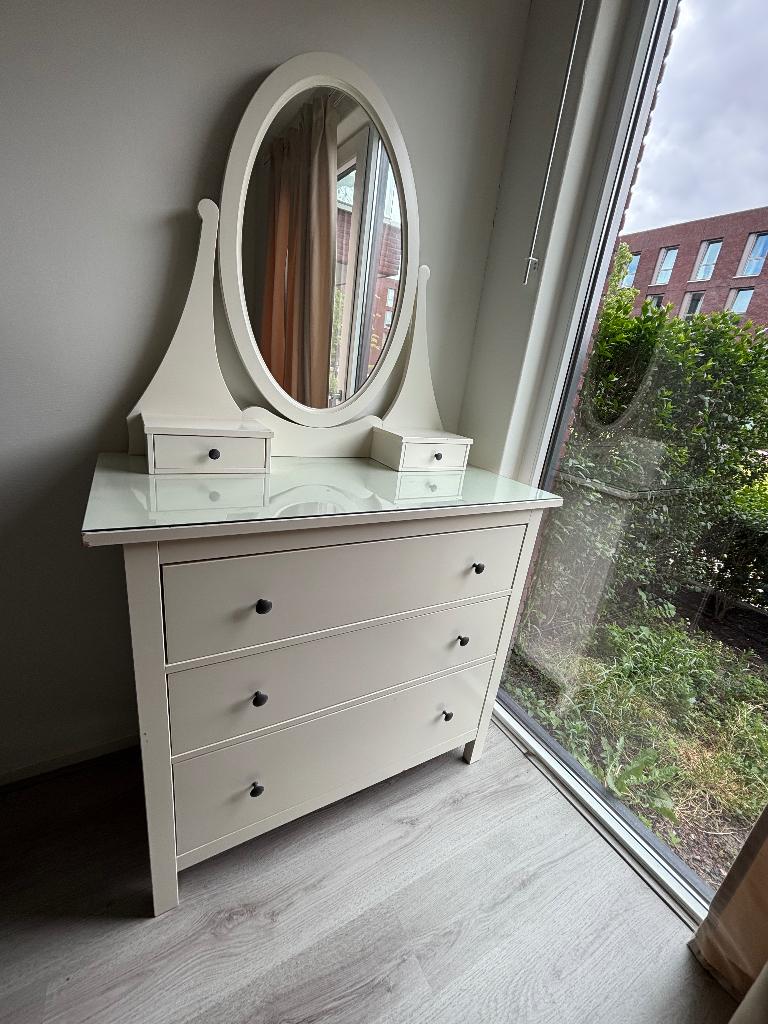 Kaptafel Ikea Hemnes ladekast met spiegel, Ophalen, Gebruikt, 25 tot 50 cm