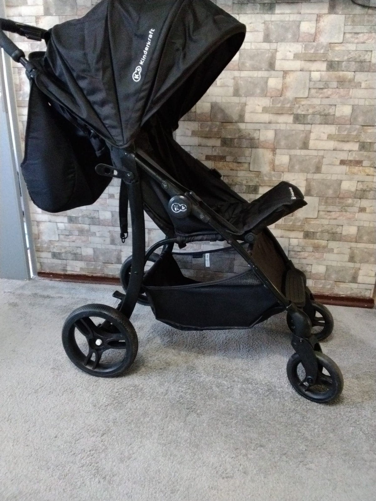 Kinderkraft buggy in prima staat, Kinderen en Baby's, Ophalen, Zo goed als nieuw, Overige merken, Verstelbare rugleuning