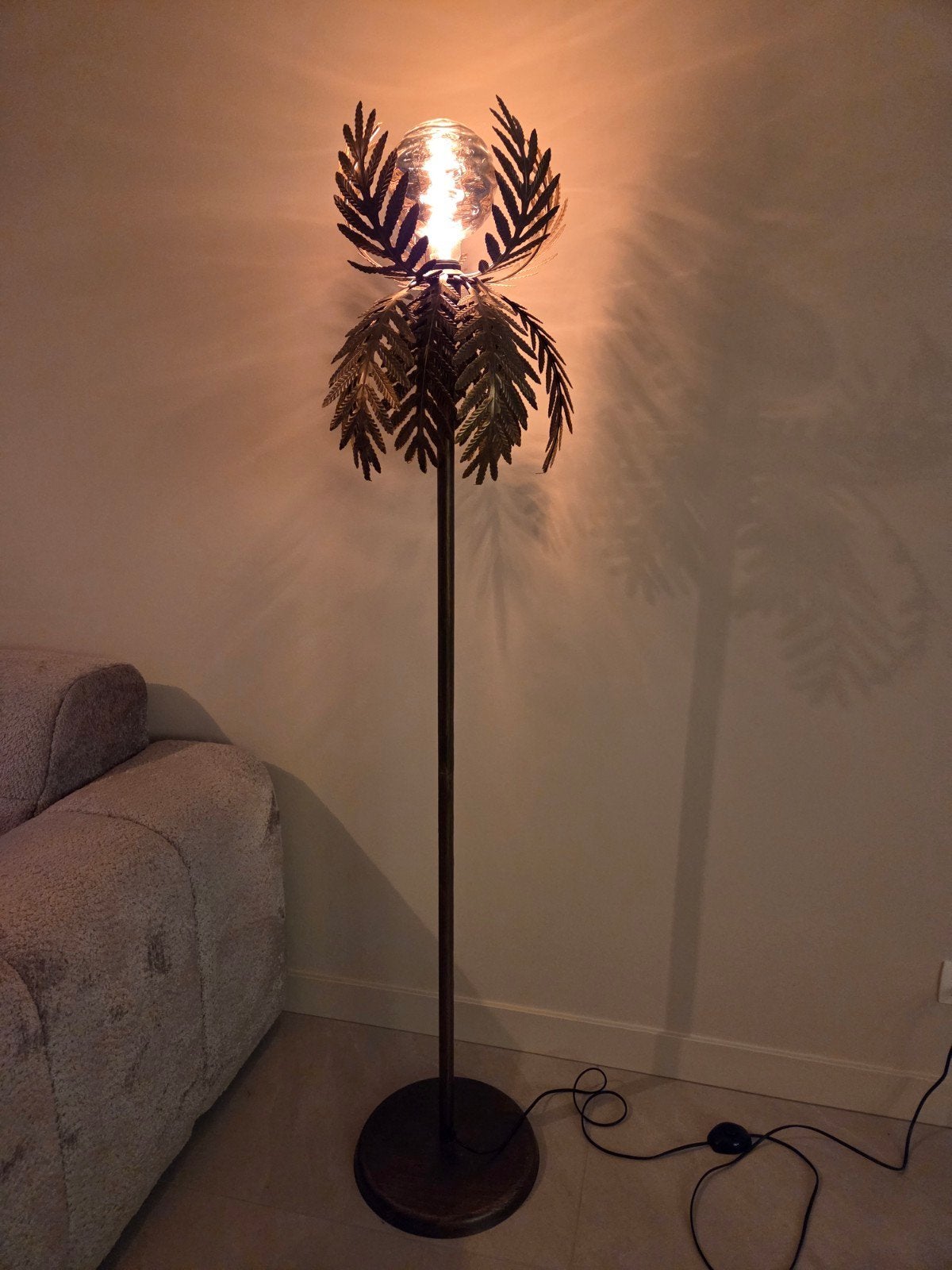 Vloerlamp met palmbladeren, Ophalen, Zo goed als nieuw, 150 tot 200 cm