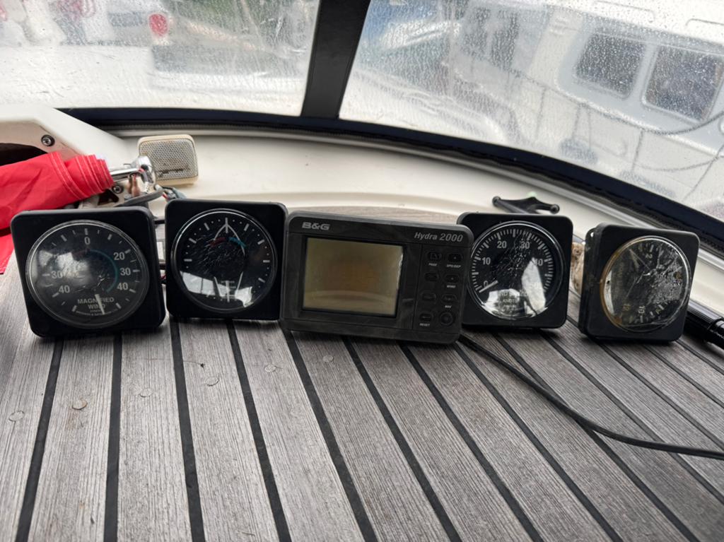 B&G Apparatuur: Hydra 2000 en diverse klokjes, Watersport en Boten, Ophalen of Verzenden, Gebruikt, Overige typen