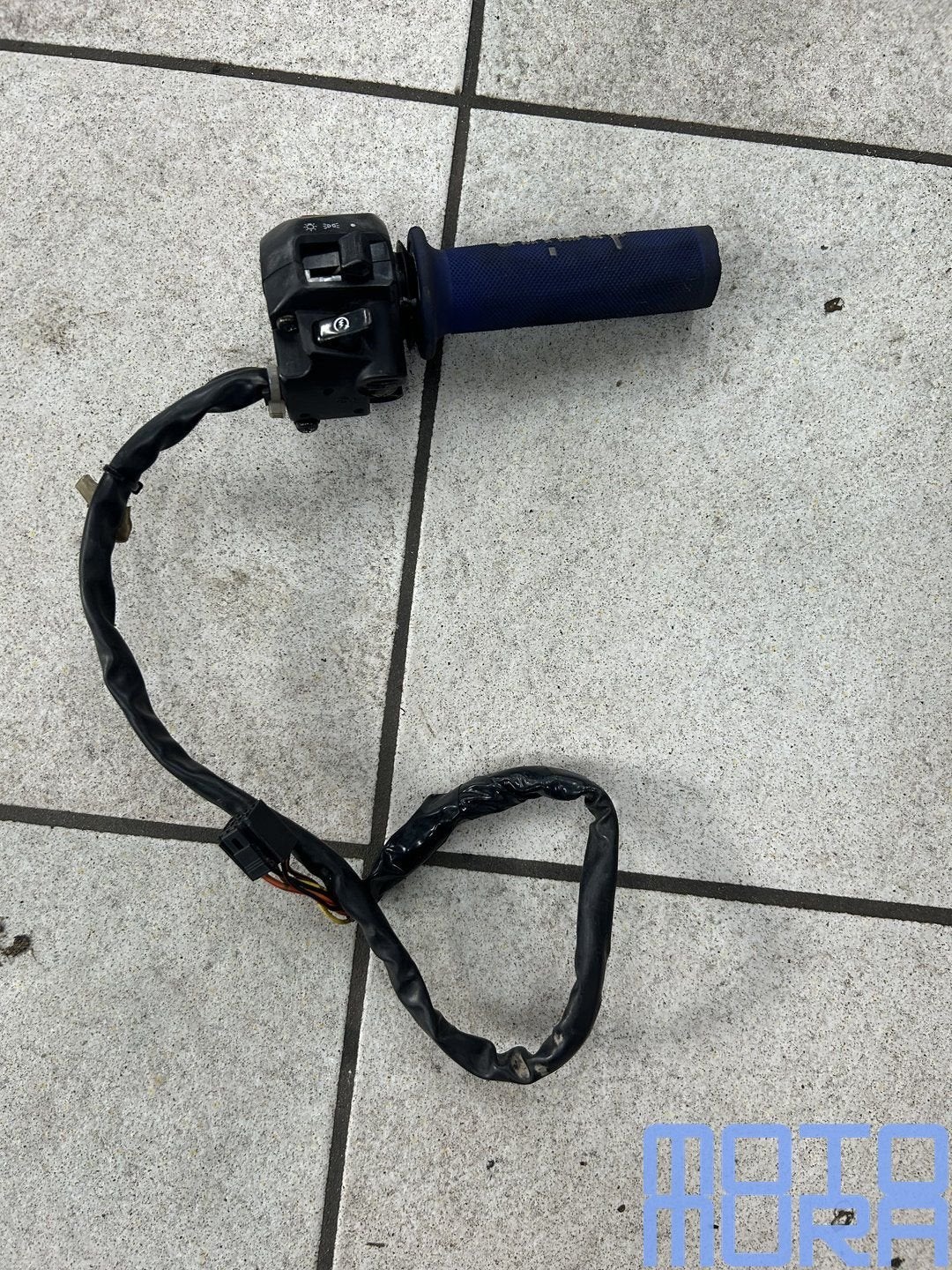 gashendel en stuurschakelaar Suzuki GSXR 600 & 750 K6- K7 20, Motoren, Onderdelen | Suzuki, Gebruikt, -, -, Ophalen of Verzenden