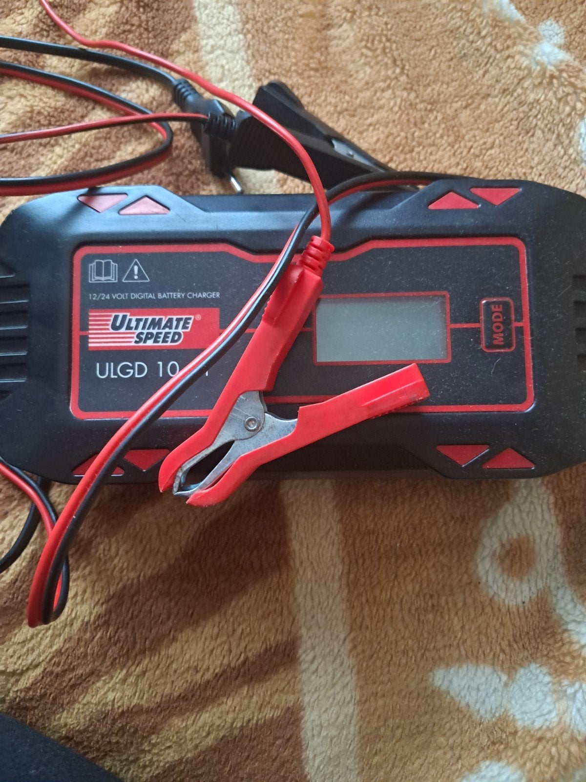 12/24 volt digital battery charger, Auto-onderdelen, Ophalen, Gebruikt