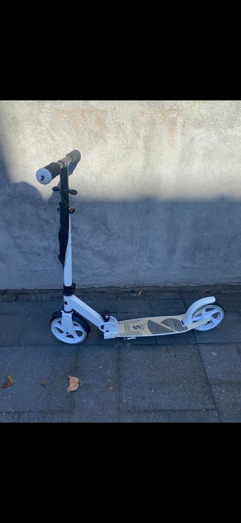 Story Fast Ride Stuntstep Choose  witte kleur, Fietsen en Brommers, Steps, Ophalen, Zo goed als nieuw, Gewone step