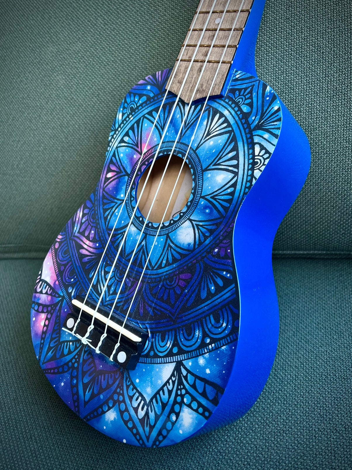 Zo goed als nieuw: CLX sopraan ukele met leuke print, Ophalen, Zo goed als nieuw, Ukelele