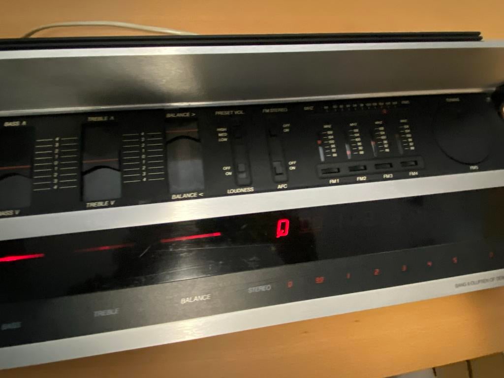 Ophalen Beomaster 2400 Receiver - ongetest lees verder, Overige merken, Gebruikt, Verzenden, Minder dan 60 watt