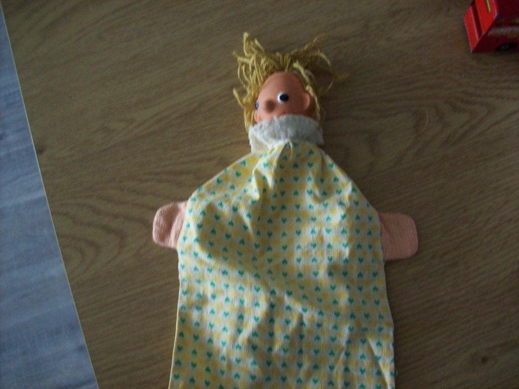 brocant hand popje  voor poppenkast, Ophalen