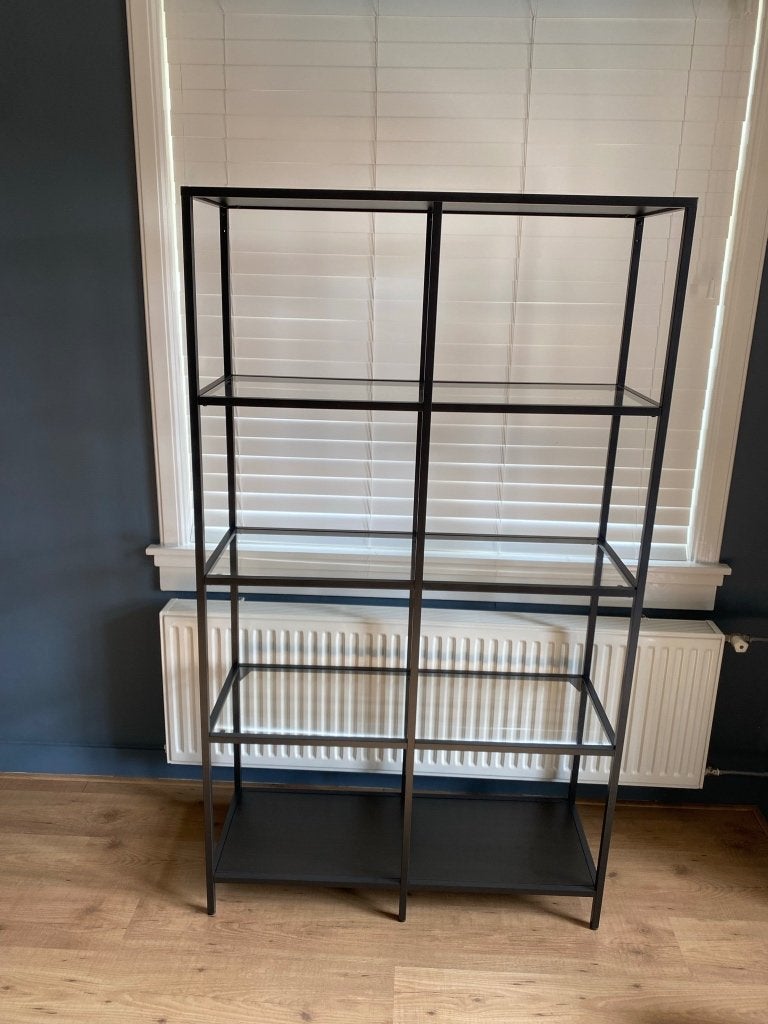 IKEA VITTSJÖ stellingkast zwartbruin/glas 100x175 cm, Ophalen, Zo goed als nieuw