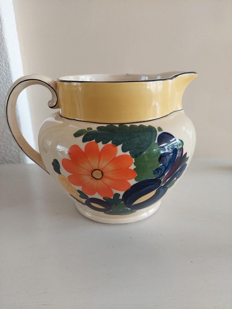 Titian Ware kan met bloemmotief, Antiek en Kunst, Antiek | Keramiek en Aardewerk, Ophalen of Verzenden