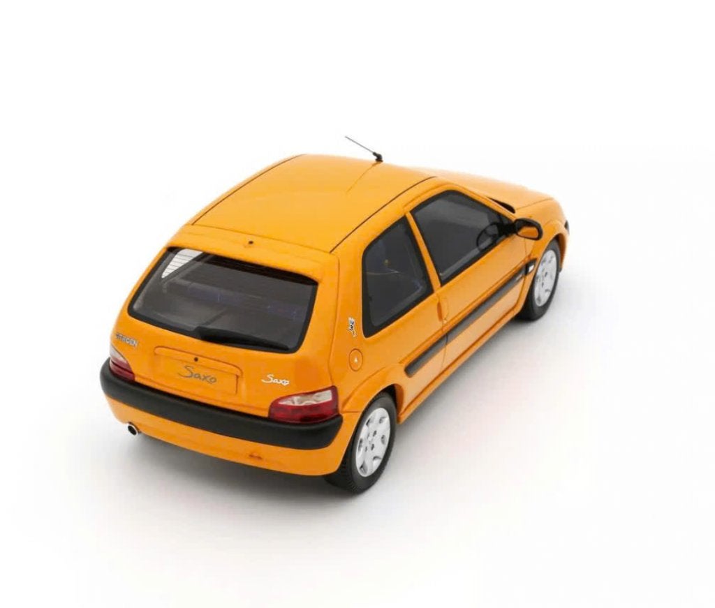 Citroen Saxo 1.4 BIC Oranje 2000 schaal 1/18 OTTO R. OT1190, Ophalen of Verzenden, Nieuw, Auto, OttOMobile