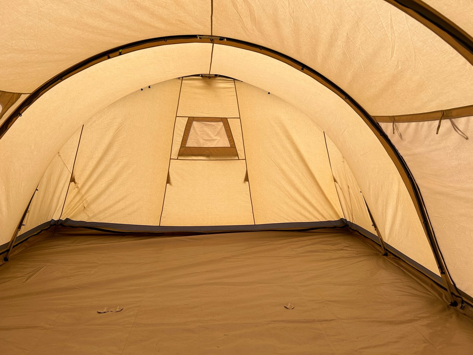 Grote tunneltent voor familie - Ruim en comfortabel, Ophalen, Zo goed als nieuw, Tot en met 6