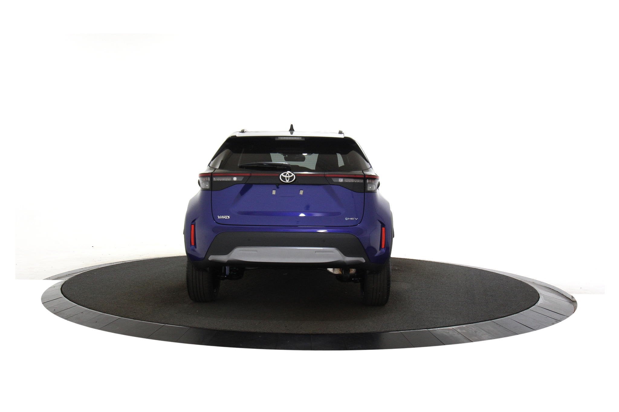 Toyota Yaris Cross 1.5 Hybrid 130 Executive Rondom zicht cam, Automaat, 0 kWh, Blauw, Bedrijf