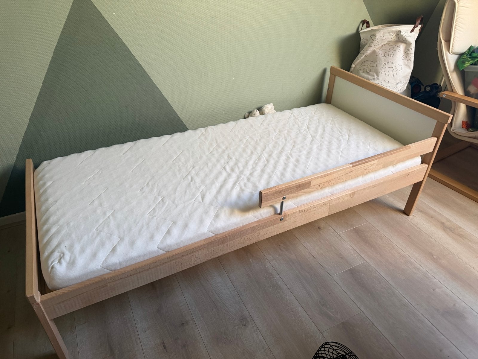 Peuterbed beuken 70x160 met lattenbodem en matras, Kinderen en Baby's, Kinderkamer | Bedden, Ophalen, Gebruikt, 70 tot 85 cm, Lattenbodem