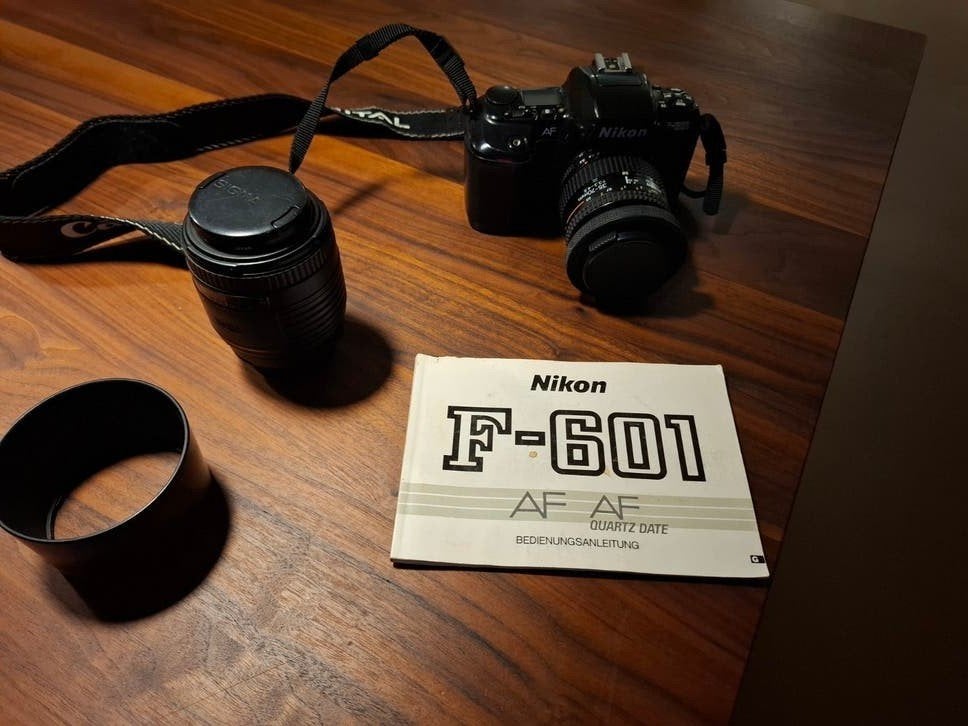 Nikon F 601 analoge fotocamera, Audio, Tv en Foto, Optische apparatuur | Verrekijkers, Ophalen of Verzenden, Gebruikt, 8 tot 12x