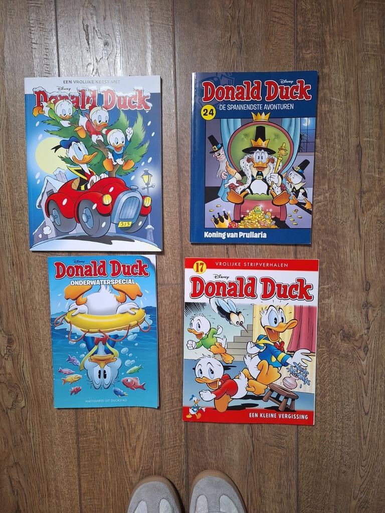 Donald Duck stripboeken - 4 stuks, Gelezen, Walt Disney, Ophalen of Verzenden, Meerdere stripboeken